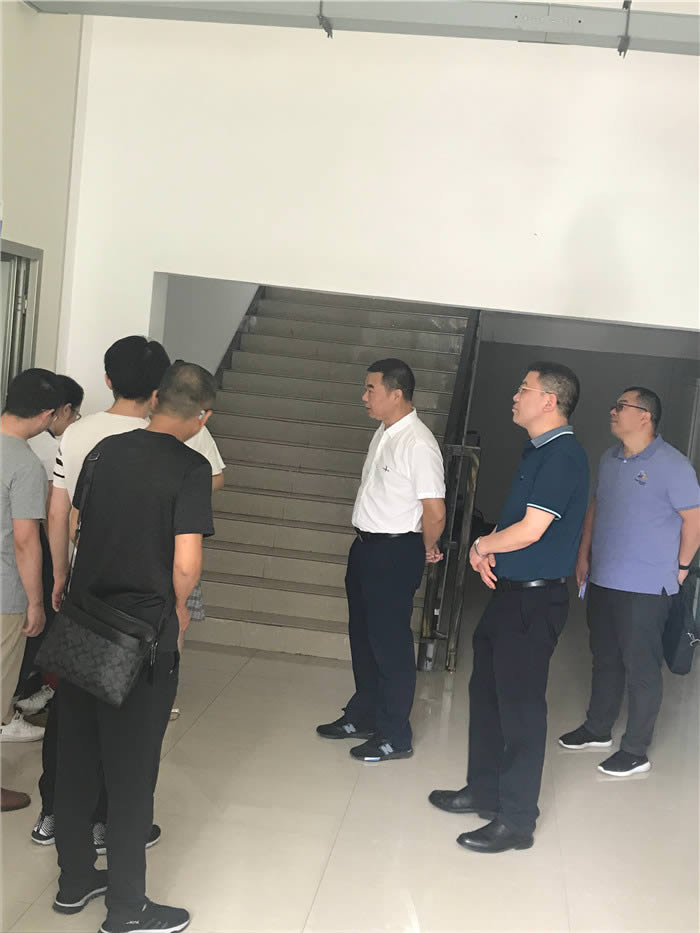绵阳市人大常委会副主任董晓彬莅临公司调研工作4